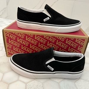 🎉BRAND NEW🎉Nordstroms Vans Black Classic Slip-ons (embossed suede) 7.5 women